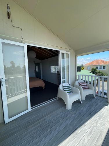Beach front home stay - Entire home in Te Awanga