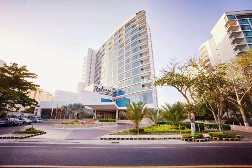 Modern Beachfront Apartment at Radisson Cartagena