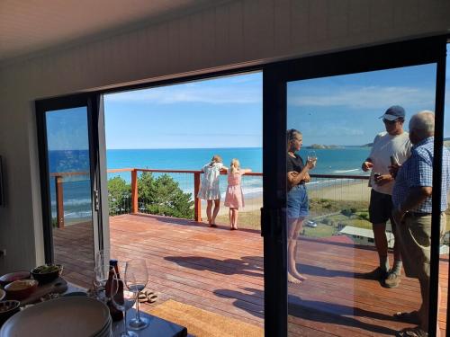 Waio-iti, farm stay on the beach in Whakataki