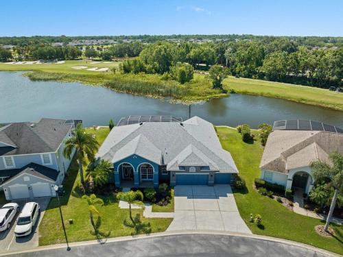 826 GOLF COURSE PARKWAY DAVENPORT 4BED in Davenport