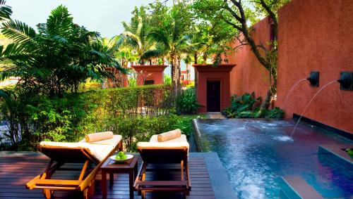Pool Suite image 2