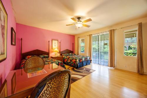 Volcano Forest Inn - image 11