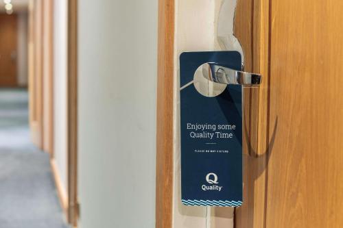 Quality Hotel Hampstead - image 4