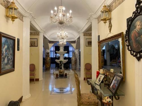 Casa Del Mar Mansion in 布魯夫特