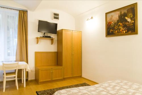 Authentic Grand Boulevard 2