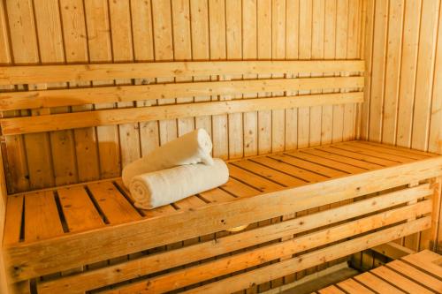 Sauna, Pacific Bay Grand Suites in Malate