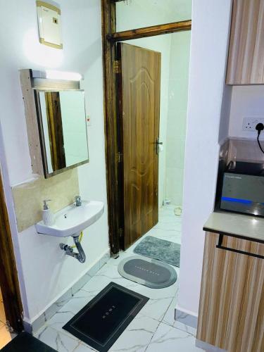 GRANDE BnBs in แนนยูคิ