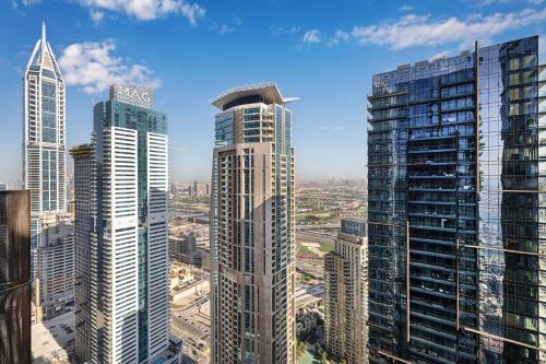 Livin' Holidays | 1 BR | Luxury condo Dubai Marina