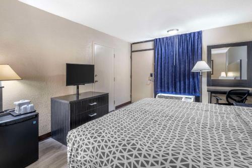 Econo Lodge International Drive At Universal - image 13