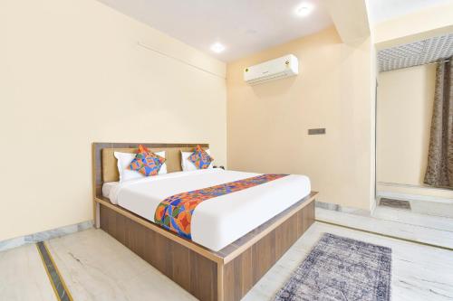 FabHotel Pearl Square