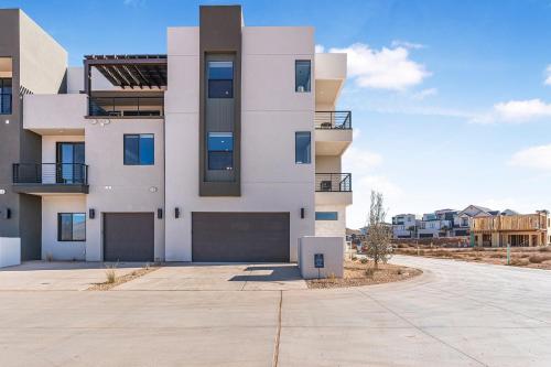 Slickrock Shore townhouse