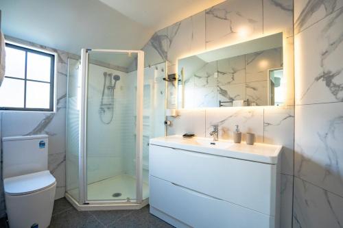 Sky Stars Serene Haven Villa at Mt Eden