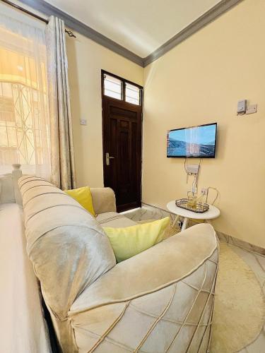 Studio Apartment in Bamburi, Mombasa in Mombasa