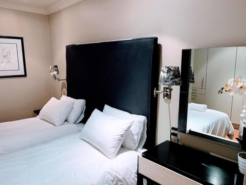 Cape Royale Luxury Apartments by Stay In Luxury 