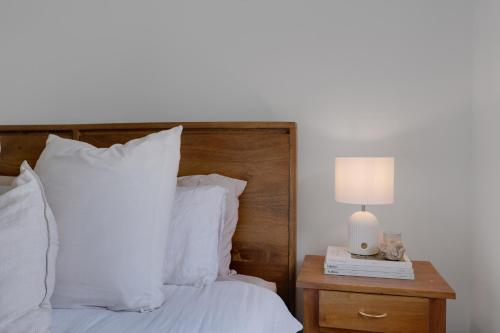 Chic 3BR in Gold Coast Steps from the Beach