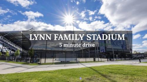 Walk to Churchill & Cardinal Stadium Near SDE Walk to Churchill & Cardinal Stadium Near SDE