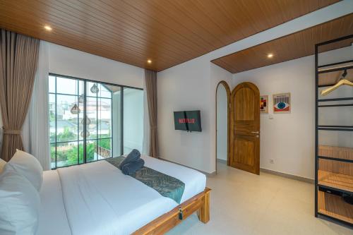 Two-Bedroom Villa image 3