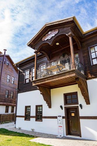 Viesnīcas āriene, Hacı Rıfatlar Konağı (Hacı Rıfatlar Konagı) in Aksu (Sakarya)