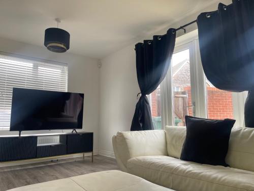 Modern & Spacious 3-Bedroom Home in Dartford, Ideal for Families, Groups and Contractors, Dartford (foto 10)