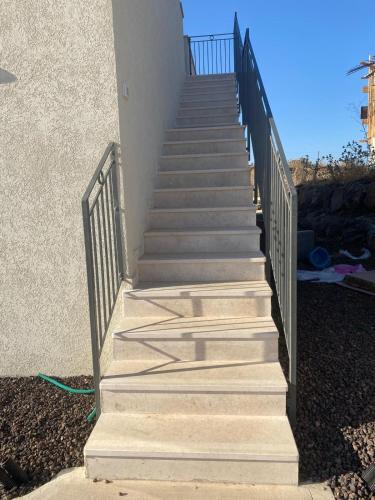 מעבר לקשת, Keshet (foto 7)