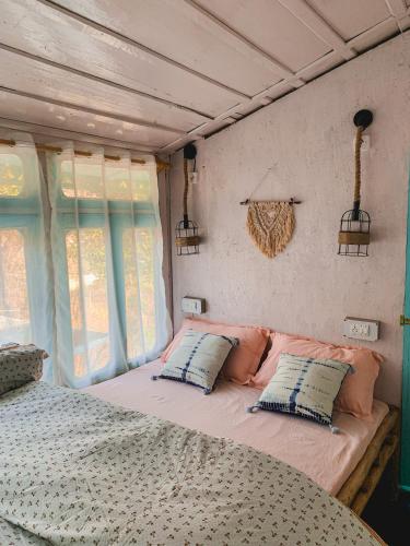 1 queen bed