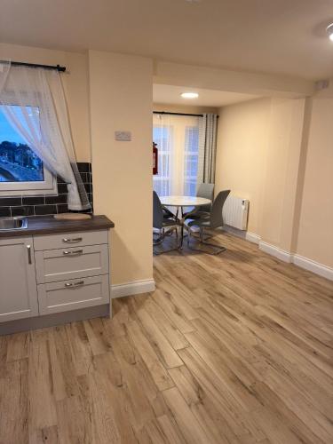 設施, Washington Street Apartment in 科克市中心
