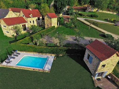 Les maisons d'en bas, piscine et jaccuzi in Saint-Remy (Midi-Pyrenees)