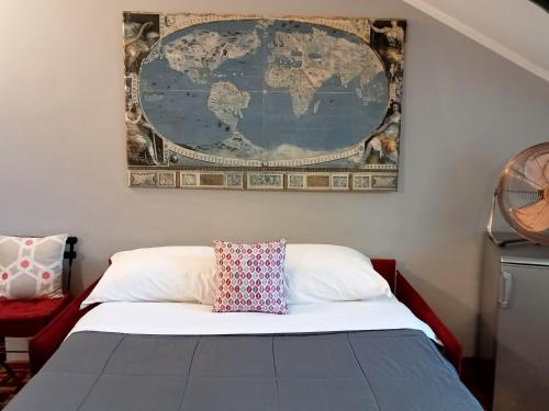 One-Bedroom Apartment image 6
