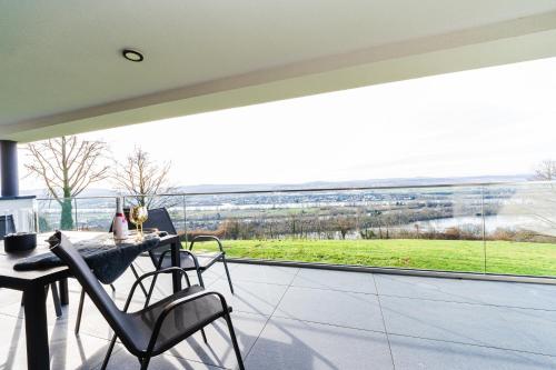 View, VIP Suite with Panoramic Views in Weitersburg