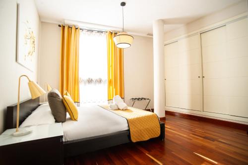 azz Apartamentos Torre de la Plata - image 9