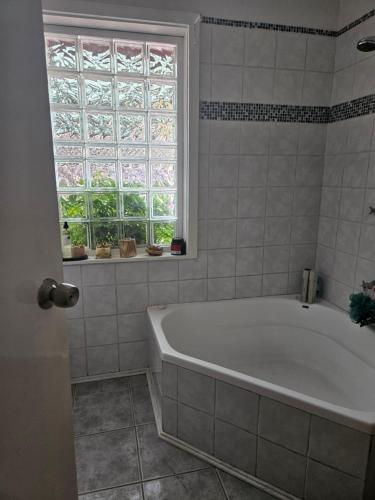 حمام, Cozy Escape in صنبري