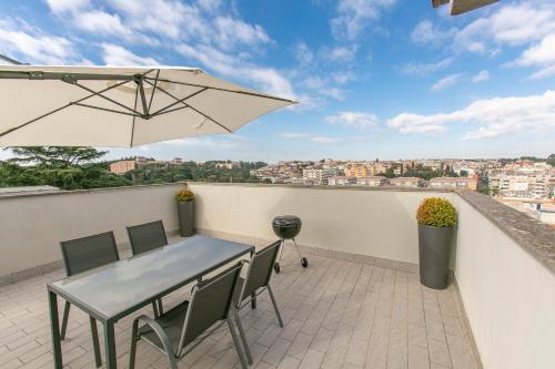 Terrazza San Pietro vicino metro A, Rome (photo 6)