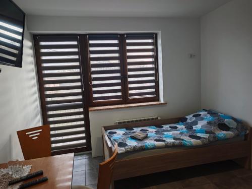 2 twin beds