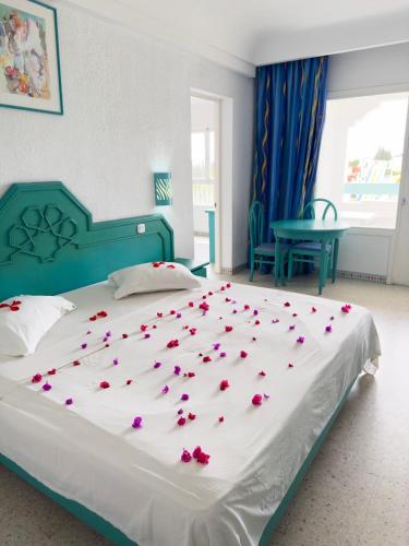 room detail thumbnail 0
