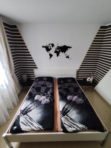 Nice Appartement near TradeFair and City 8 Min., Кёльн