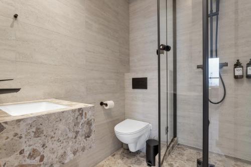 22 Hill Hotel