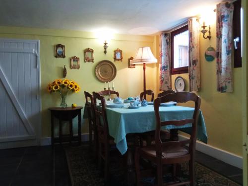 Iekārtas, Les Terrasses Chambre d'Hôtes (Les Terrasses Chambre d'Hotes) in Huelgoat