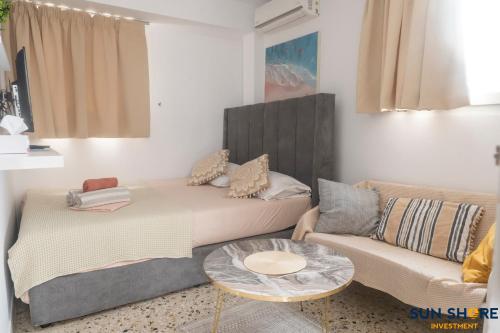 Explore Greece from Cozy City Centre Apartment in Chalkida (Chalcis)