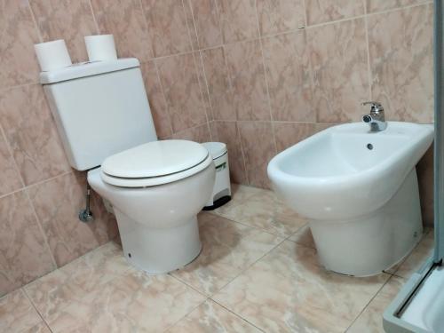 habitación BARAJAS, Madrid (photo 9)