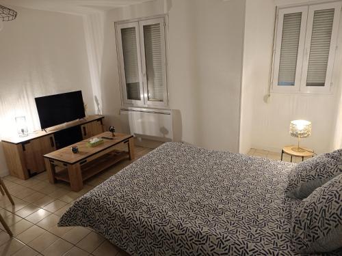 studio neuf à 5 min d'Auxerre (studio neuf a 5 min d'Auxerre) in Вільфарго