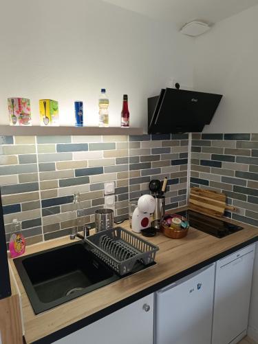 studio neuf à 5 min d'Auxerre (studio neuf a 5 min d'Auxerre) in Вільфарго