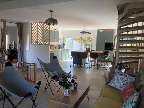 Jolie maison familiale au calme gîte à louer Vendargues