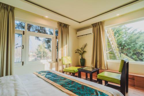 Dojee's The Floral Home - Srinagar Dojee's The Floral Home - Srinagar
