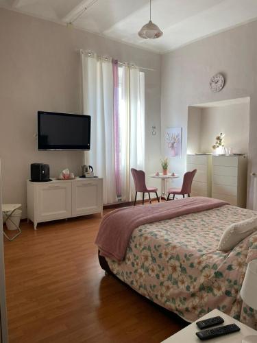 1 queen bed