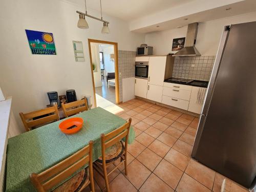 Konyha, Gepflegte Monteurswohnung in Rommerskirchen in Grevenbroich