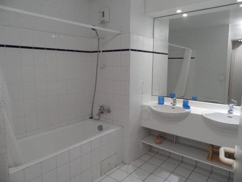 REF 024 Appartement T3 vue sur mer - image 6