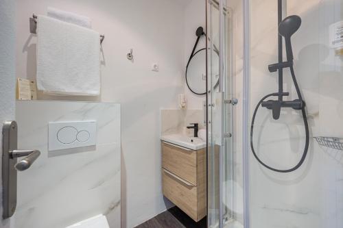 Hotel Select - image 11