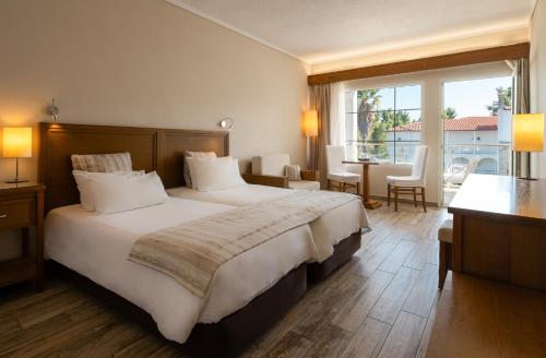 Alexander the Great Beach Hotel - image 8