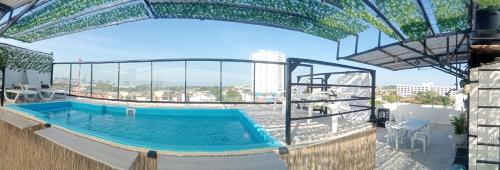 Hostel HA LUXURY in อูร์บานิซาซิออนเลาเรเลส