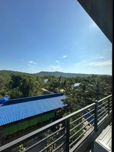 Balcony/terrace, Home Coffee shop Ty Uyen in Cua Duong